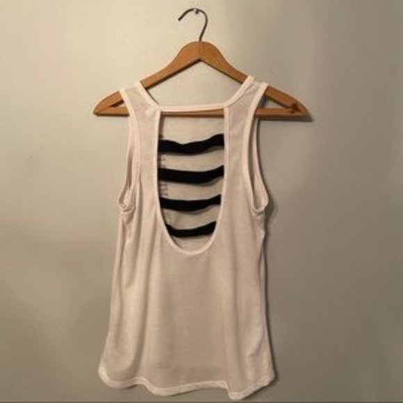 Victoria’s Secret Tank VSX Sport Strappy Design - Picture 3 of 6